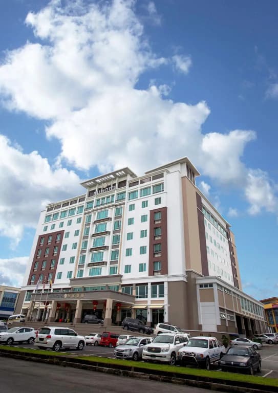 Nu Hotel - photo 1
