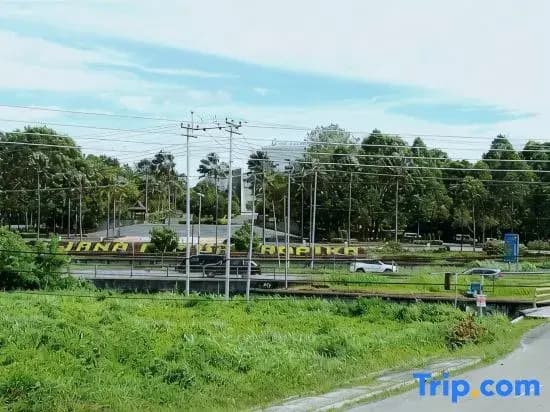 Newwalai N3 Landed House Near Imago Kk Cargarage - photo 1