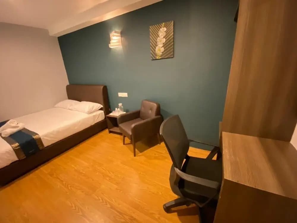 Bergamo Hotel - photo 5