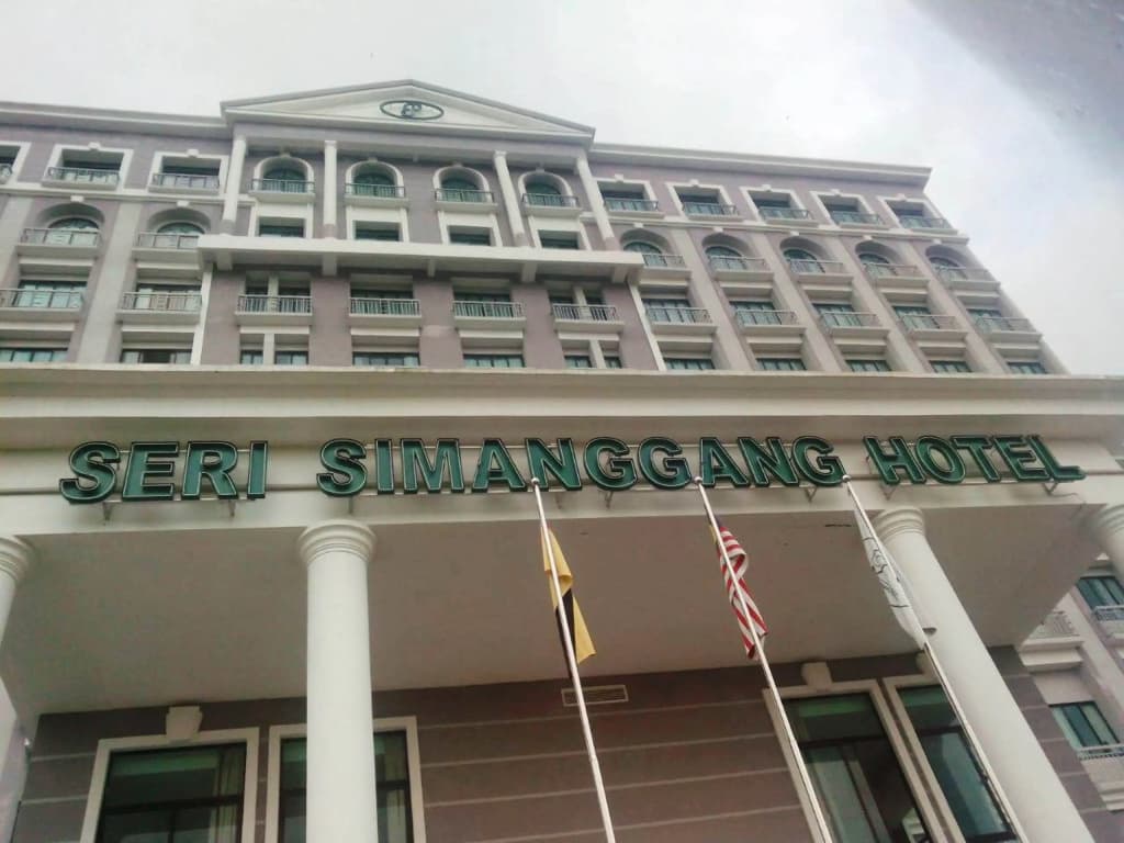 Seri Simanggang Hotel - photo 1