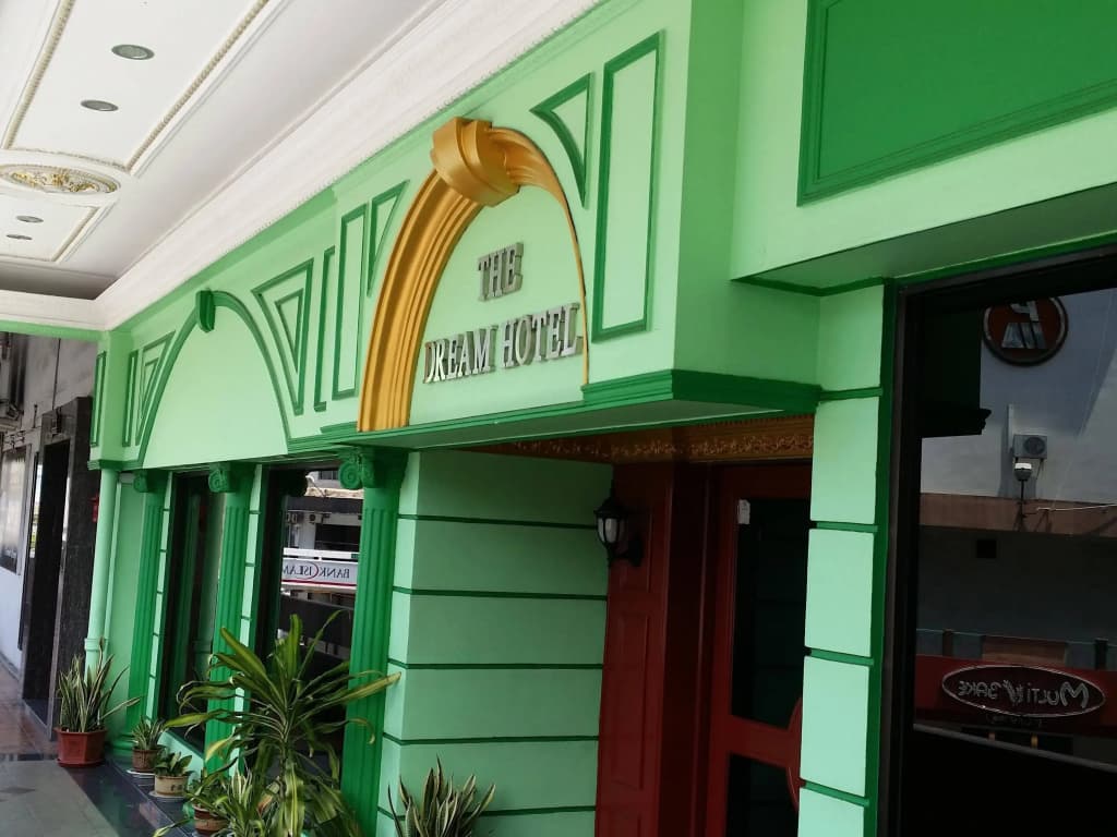 The Dream Hotel - photo 1