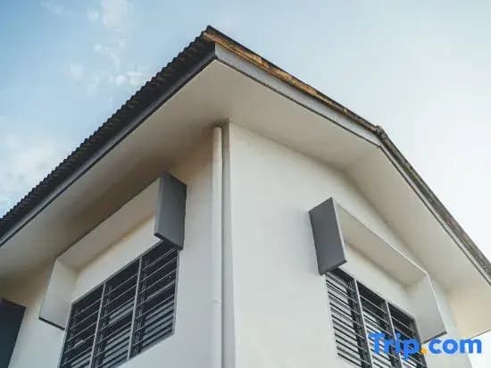 Batu Pahat Sri Jaya Villa 4BR 18pax - photo 1