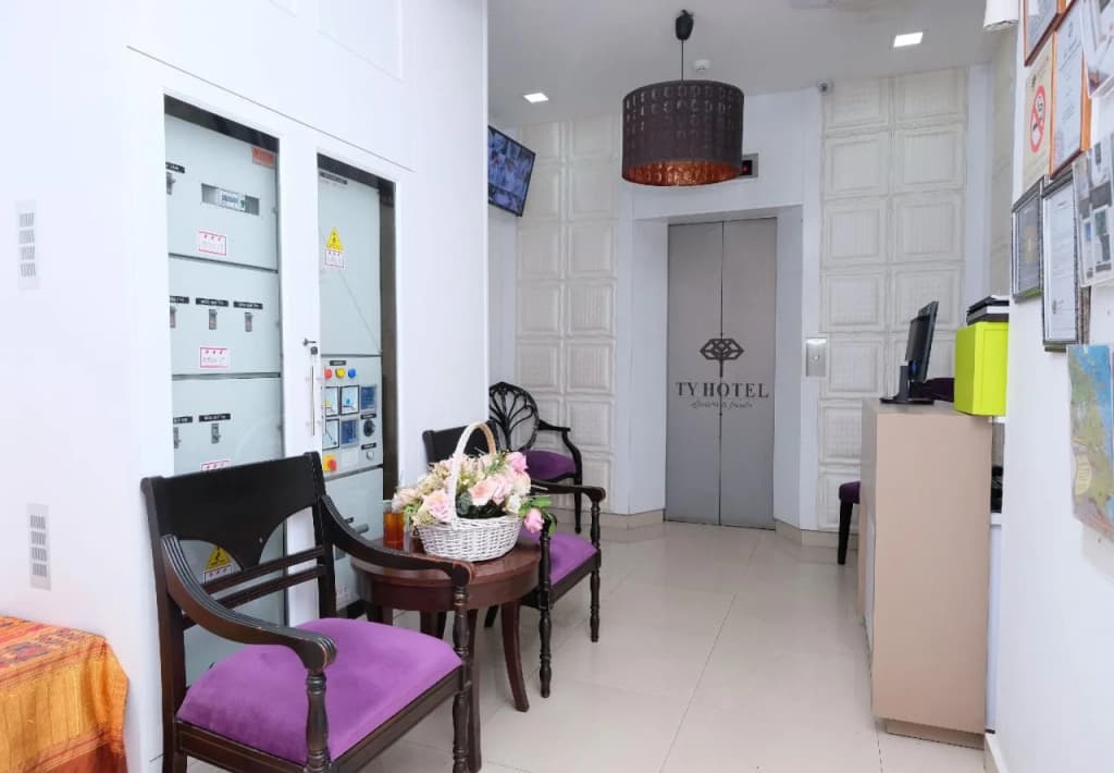 Ty Hotel - photo 9