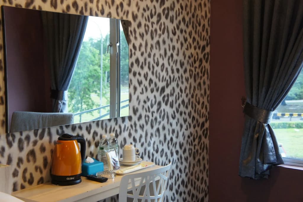 V3 Hotel Taman Gaya - photo 1