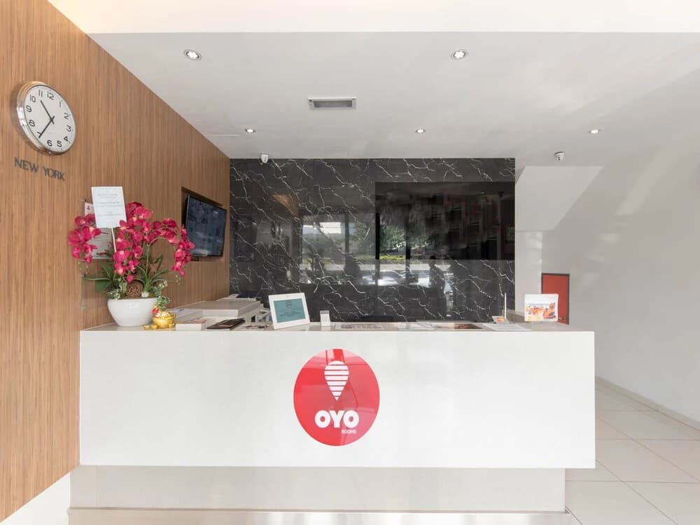 OYO 145 Sovotel Hotel Uptown 36 - photo 2