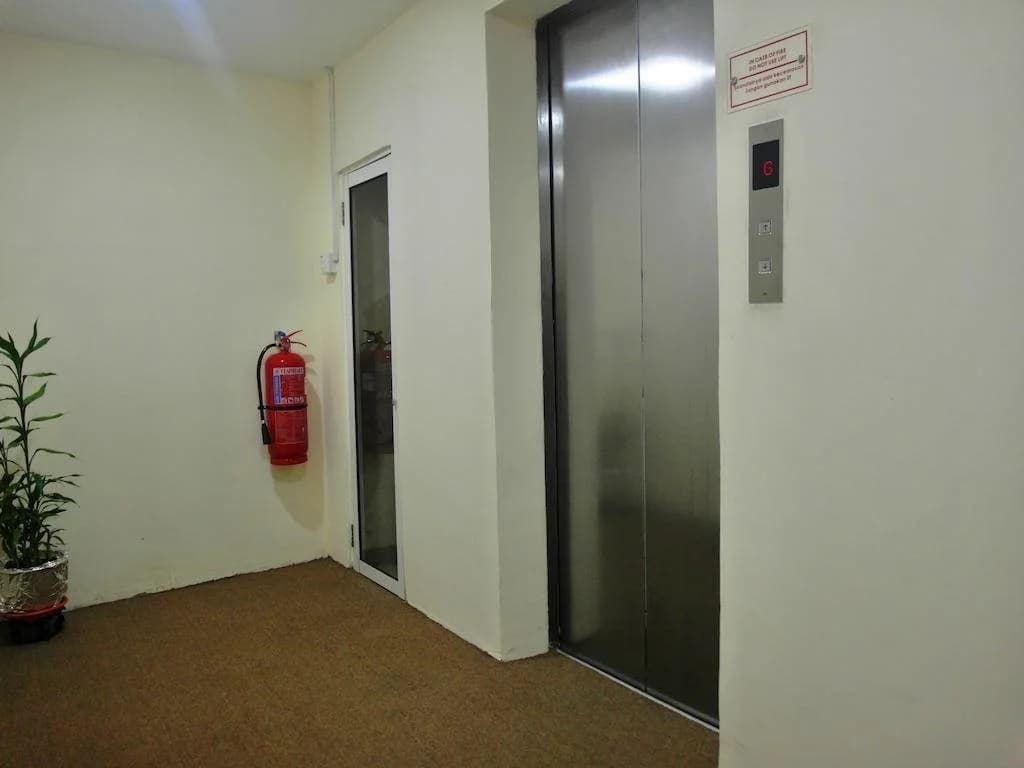 KK Crystal Hotel - photo 9