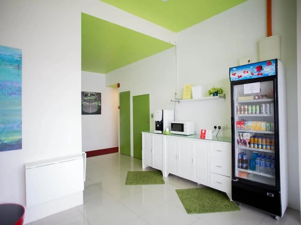 OYO 221 Olive Hotel - photo 9