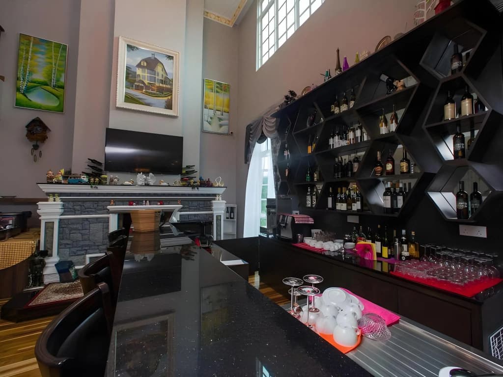 Smurf Inn Homestay - photo 21