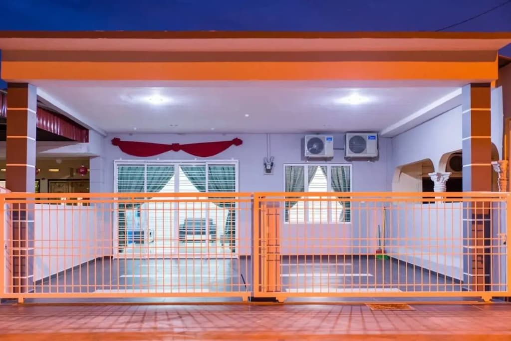 Homely HomeStay Malacca - photo 2