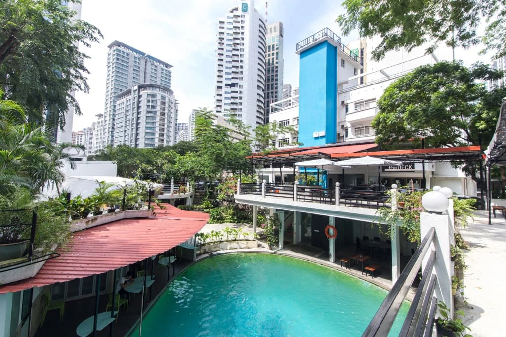 Lodge Paradize Hotel by OYO Rooms - photo 13