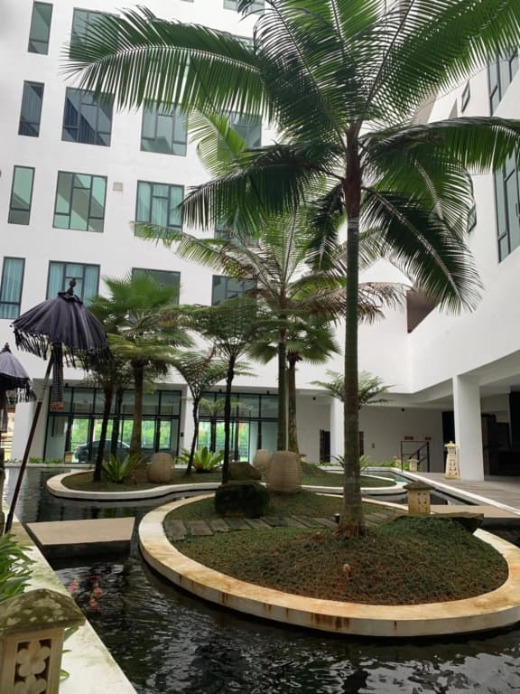 3Bedroom Rex Apartment 5min Drive to Vivacity - photo 1