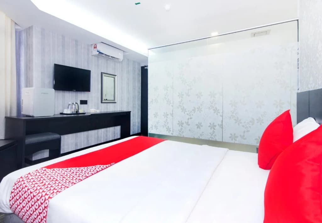 S Hotel - photo 4