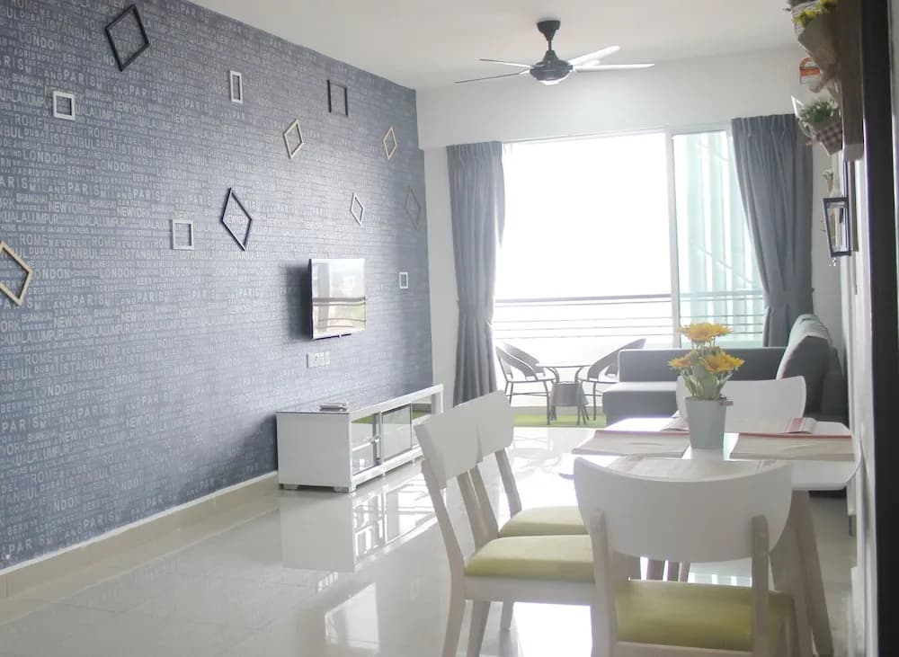 H2H Euro House - photo 20