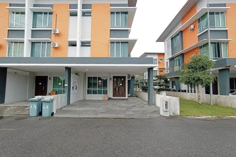 Oyo 90187 Hello Kitty Homestay - Gated Sibu - photo 1