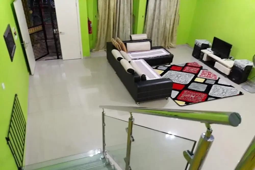 OYO 90215 Awani Homestay - photo 12