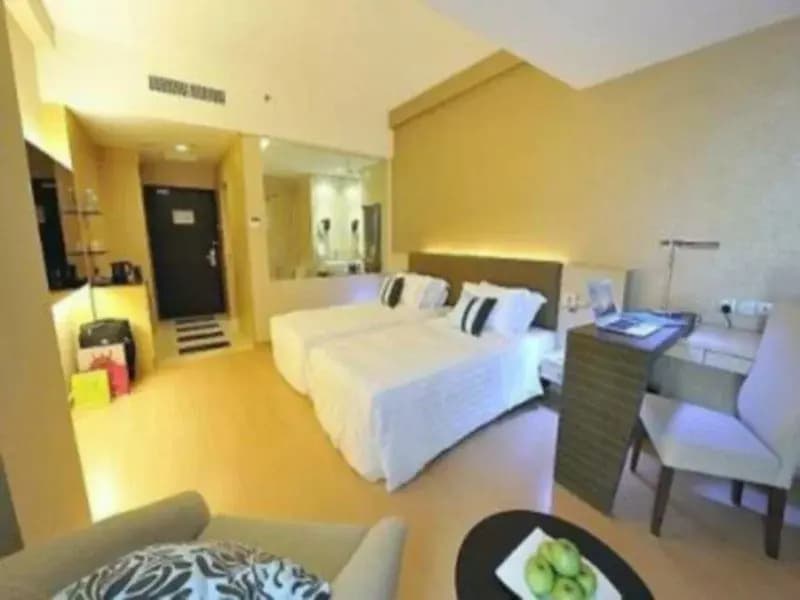 Novotel Kota Kinabalu 1Borneo - photo 4