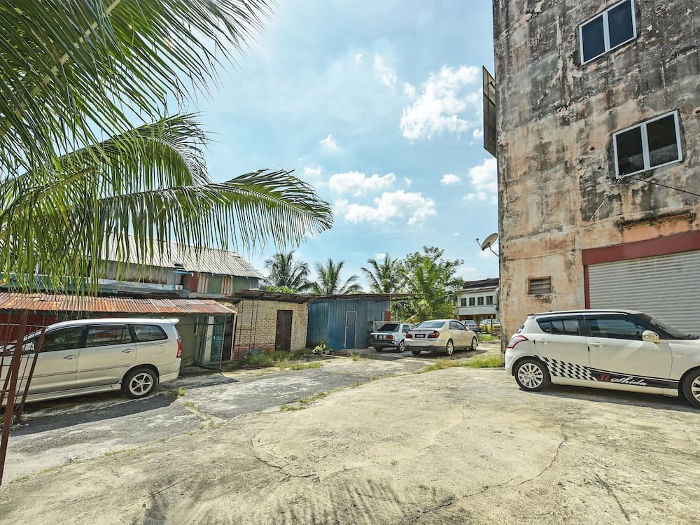 Super OYO Capital O 90659 Raintown Timbers Hotel - photo 1