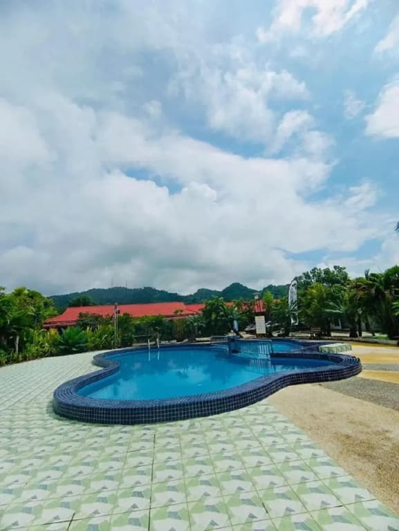 Penarak Bamboo Beach Motel - photo 12