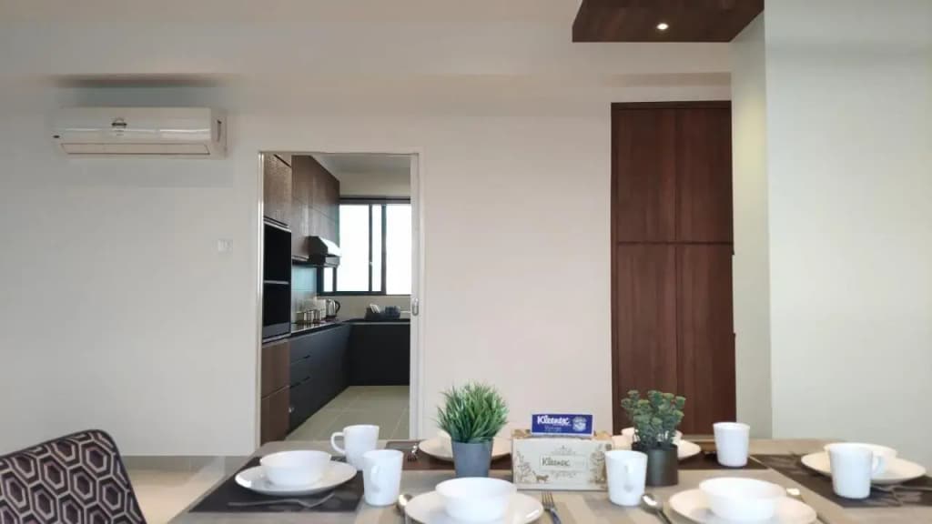 Waterfront (E) 3BR+3Bath+8 Persons+ Wifi+Parking - photo 3