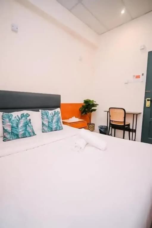 Swing & Pillows @ 75 Chulia St, Georgetown Penang - photo 8
