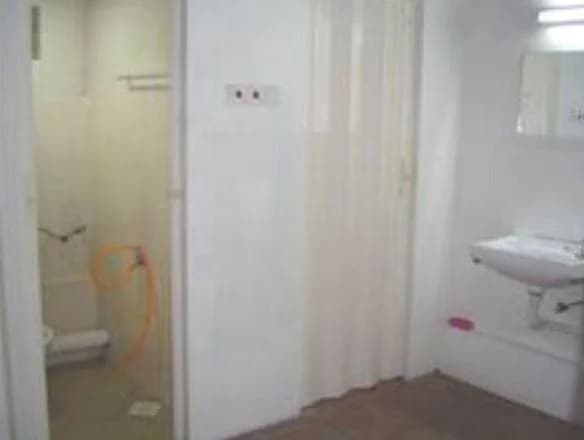 Crystal Guesthouse - photo 7