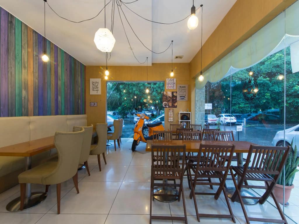 The Crown Borneo Hotel - photo 17