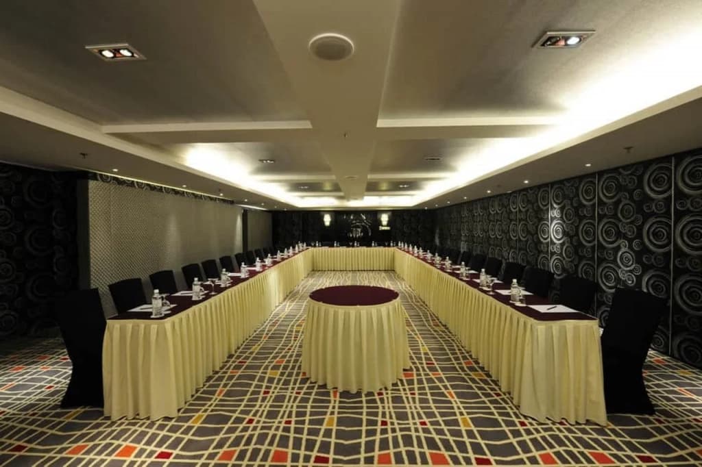 Ming Garden Hotel and Residences - photo 21