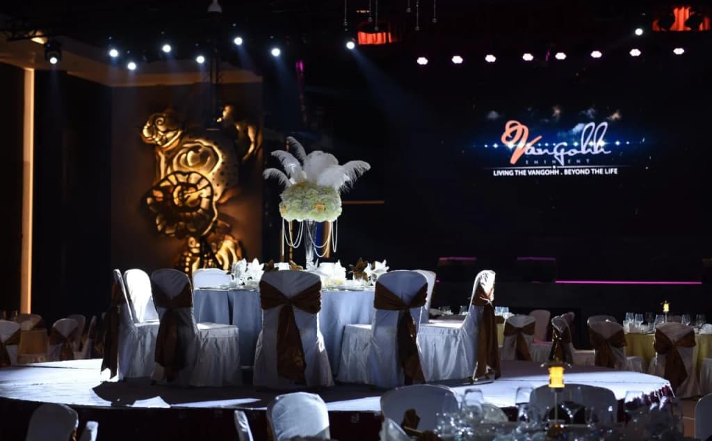 Vangohh Eminent Hotel & Spa - photo 15