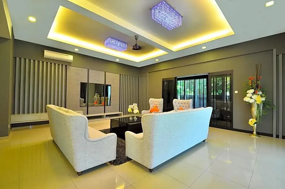 Violet Luxury Service Villa - photo 2