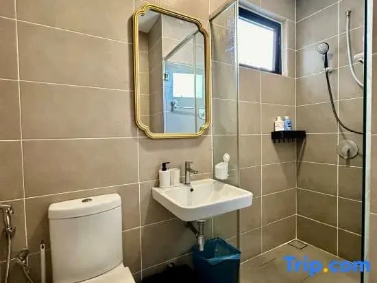 Rare D'Pristine 4 bedroom condo 13A-02A opposite Legoland - photo 3