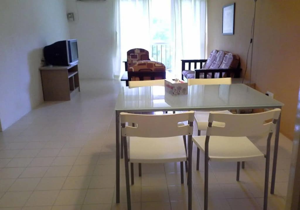 Sunshine @ Bayu Emas Apartment - photo 12
