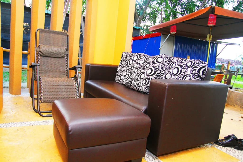 EFM Guest House - photo 12