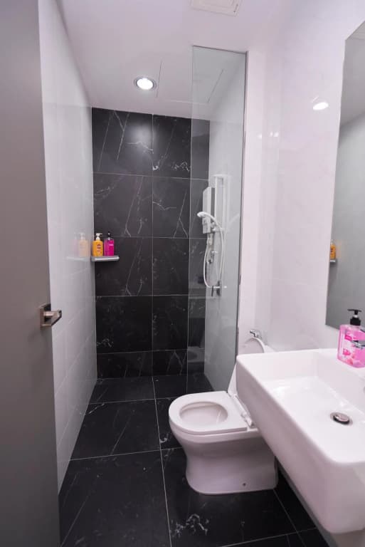 2BR Georgetown Luxury Suite #RoofTopPool #Beacon - photo 6
