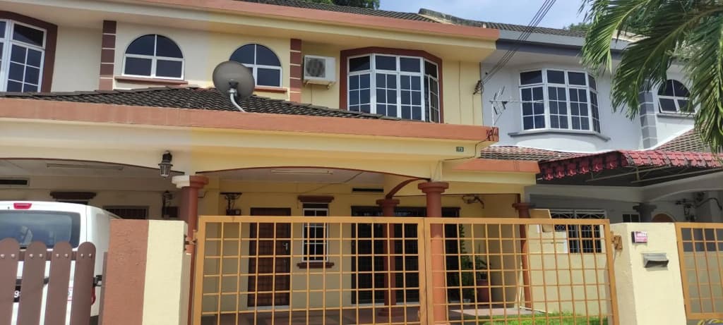 Afamily Homestay - photo 1