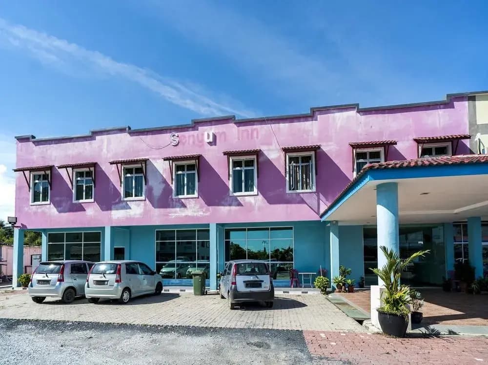 Oyo 275 Senyum Inn - photo 1