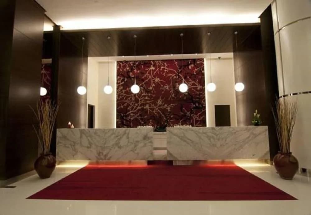 Pearl Suites Swiss Garden Residences - photo 2
