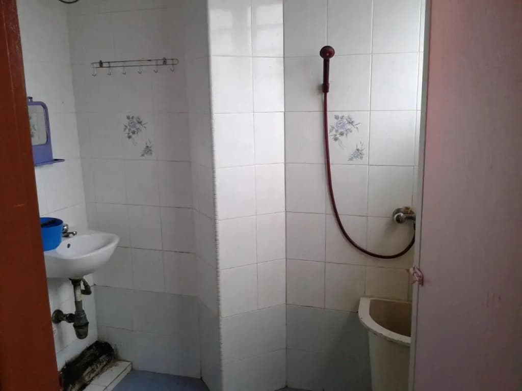 Guesthouse Hotel Malaya - photo 8