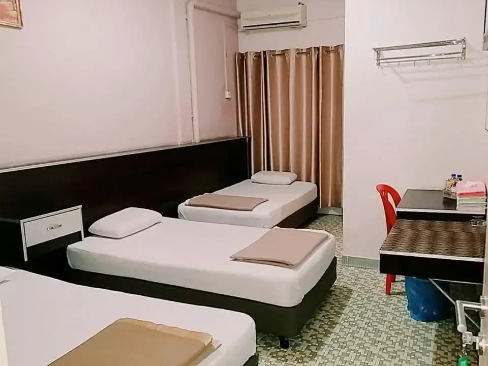 Marina Hotel Kemaman - photo 1