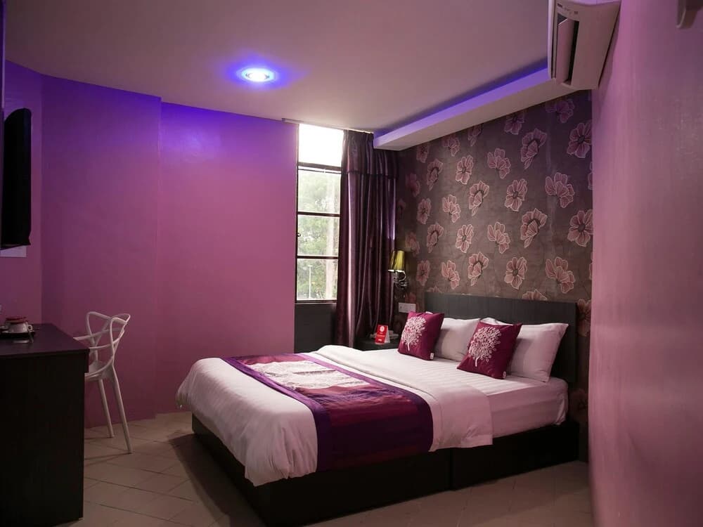 Hotel Q Inn by OYO - photo 4