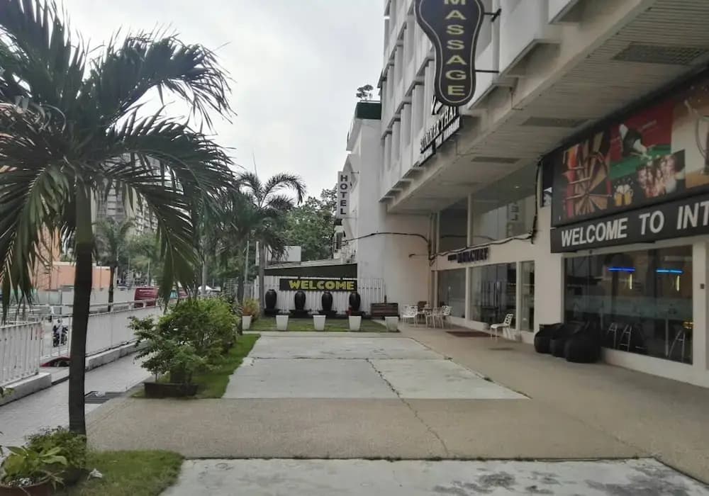 Hotel Mercury - photo 1