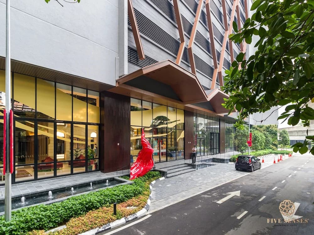 Scarletz Suites by Five senses - photo 24