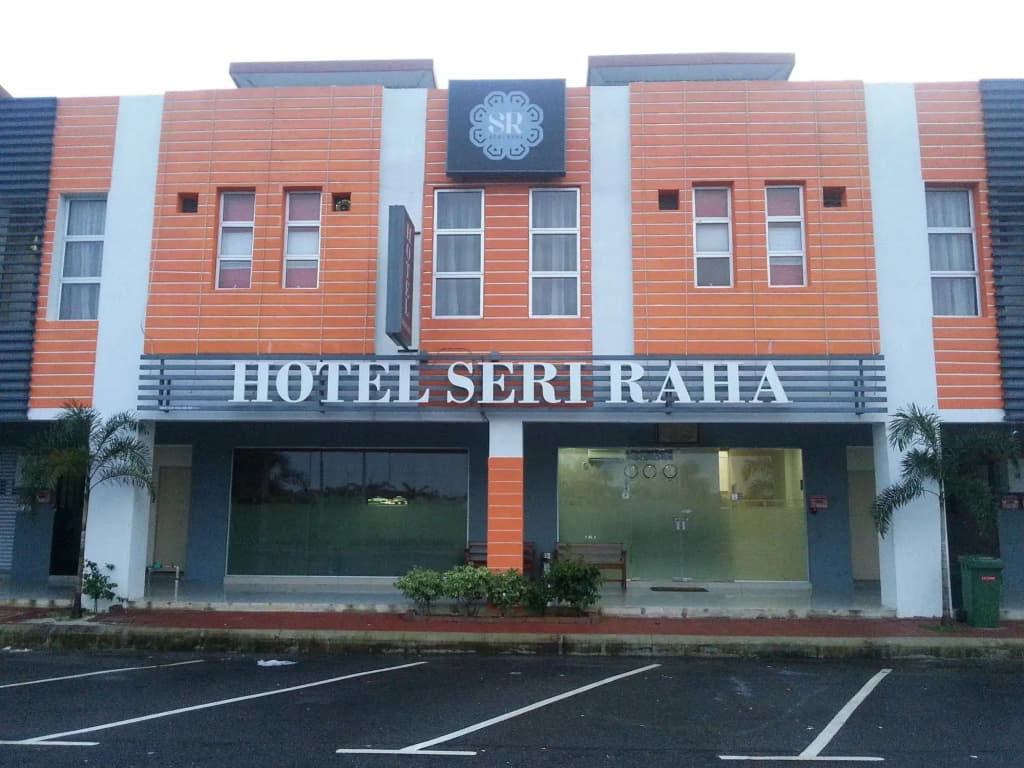 Seri Raha Hotel - photo 1