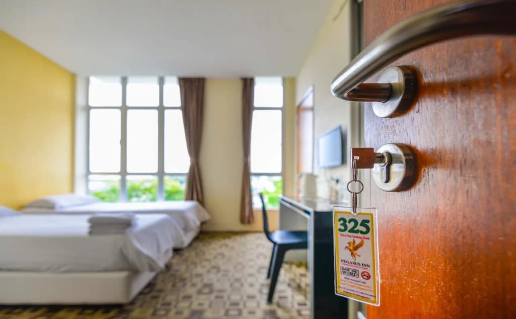 Pegasus Inn Hotel - photo 10