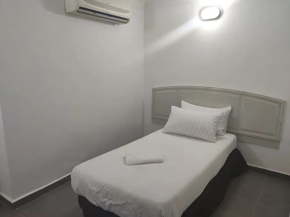 Sri Kencana Motel - photo 10