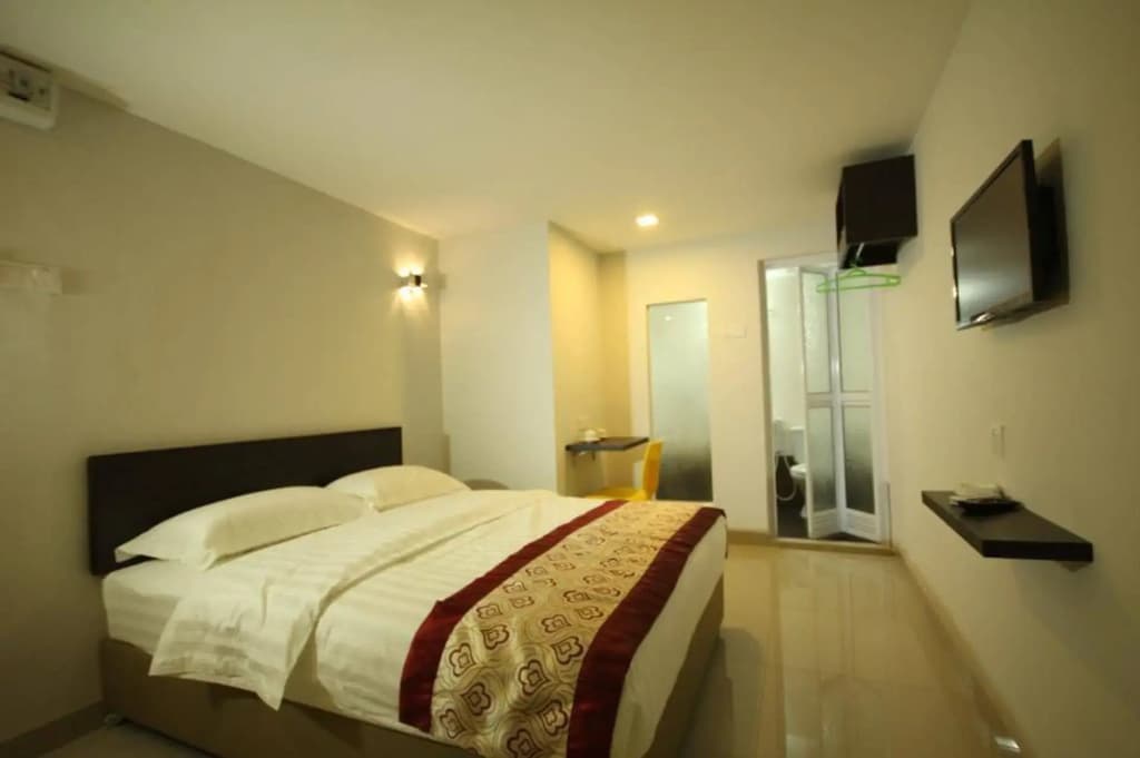 Starway Hotel - photo 2