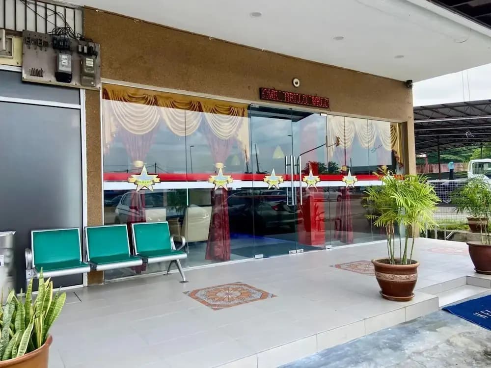 Royals Star Hotel - photo 15