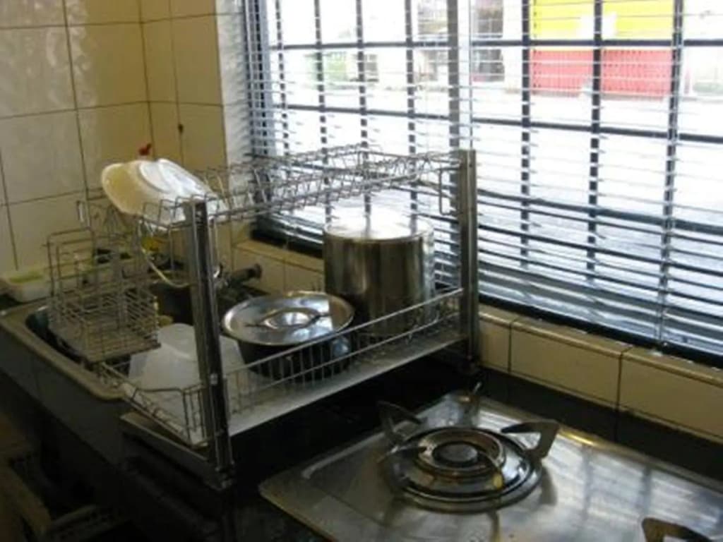 Beds Guesthouse - photo 10