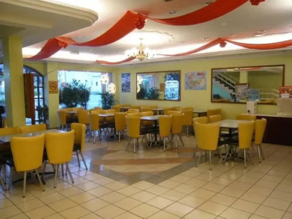 Accordian Hotel - photo 9