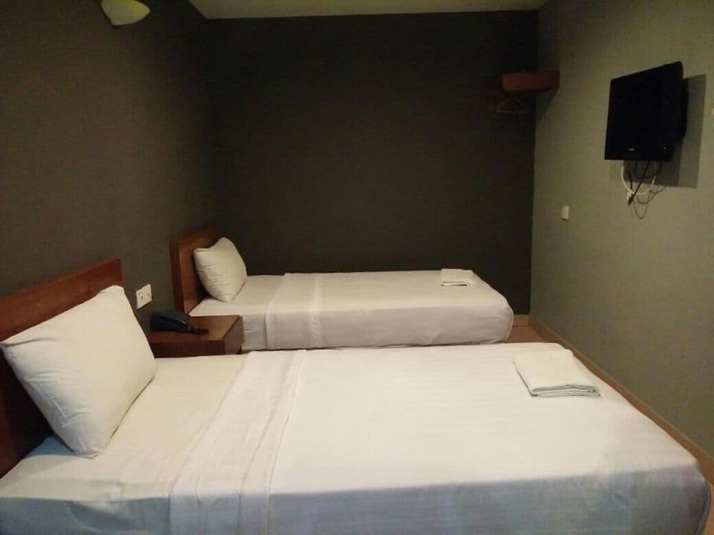 One Hotel Sadong Jaya - photo 5