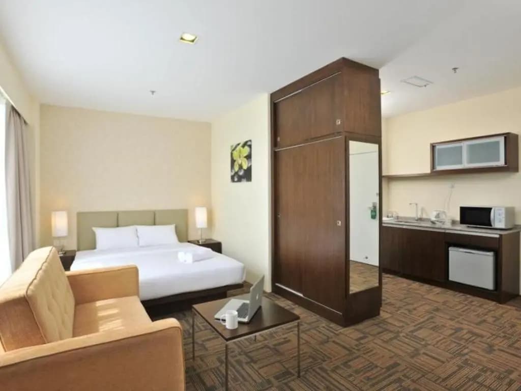 Hotel Primera Suite - photo 2
